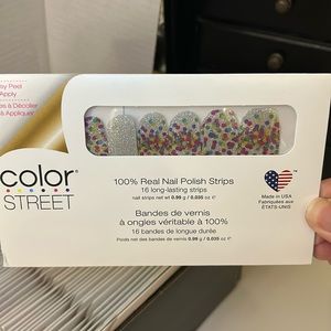 Color Street Frontline hero’s nail strips